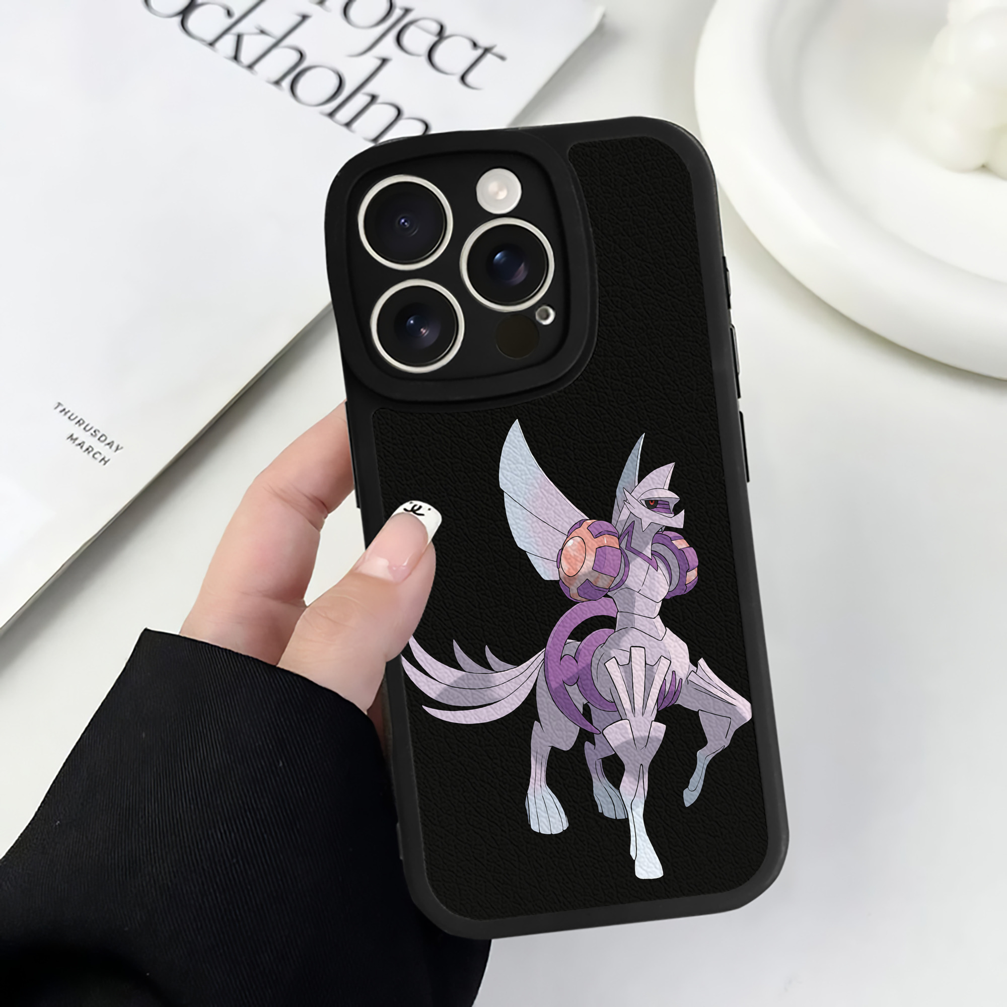 （画像用） ポケットモンスター Pokémon 【iPhone 16シリーズ対応】シリコンスマホケース（レザー調） 材質：シリコン